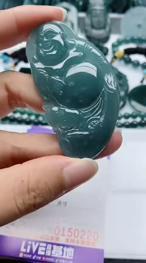 翡翠未镶嵌颈饰