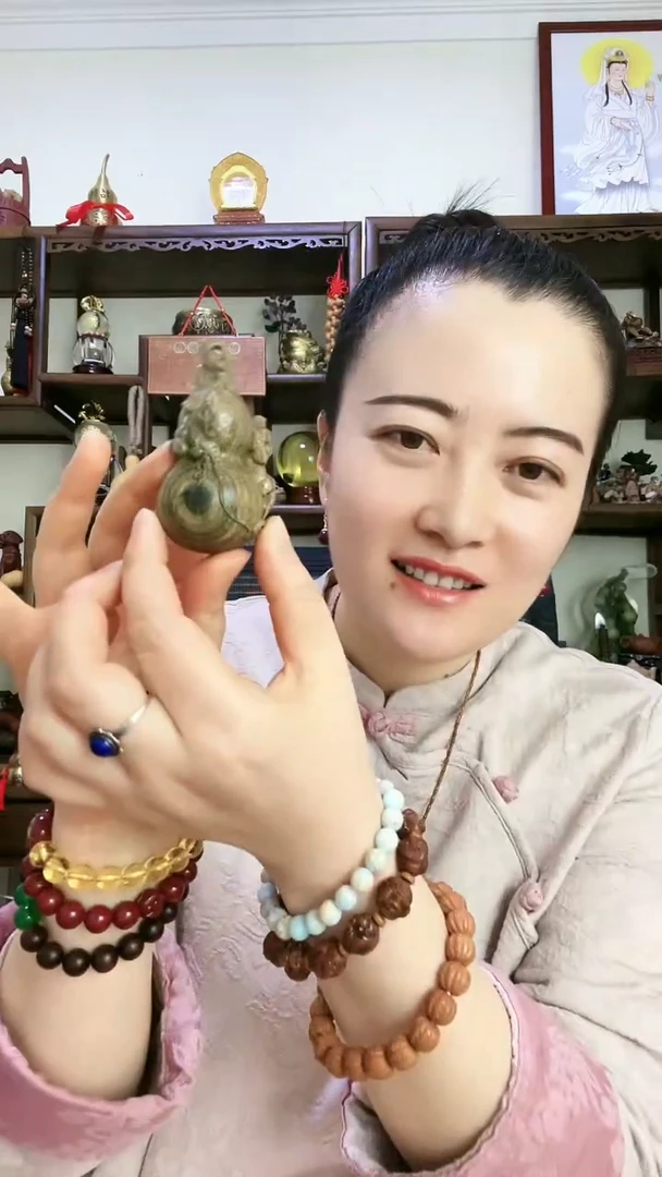 【闪购商品】维腊木（绿檀）貔貅葫芦 云开日出