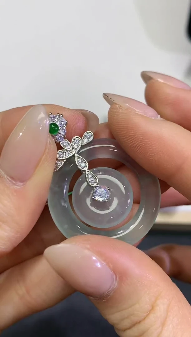 【闪购商品】翡翠颈饰银S925镶嵌3团购多样性发货