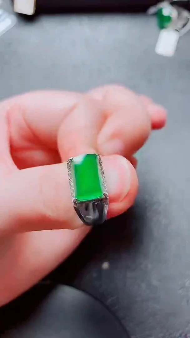 银S925镶嵌戒指翡翠翡翠