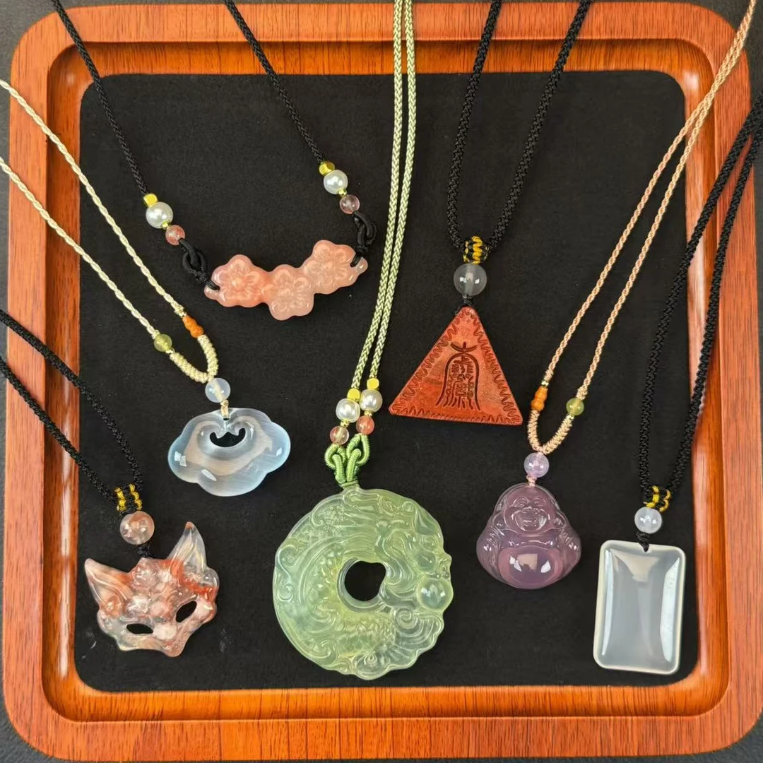 【1号链接】天然玛瑙玉石雕刻萌宠经典百搭款成品项链（多样性发一）
