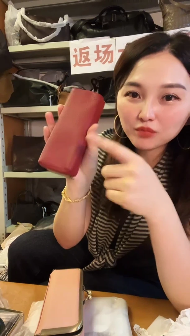 牛皮（革）高端订制时尚百搭女士包包