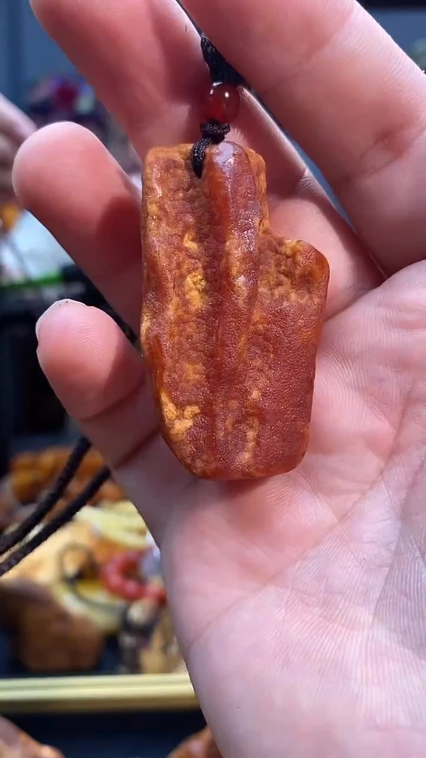 琥珀颈饰未镶嵌吊坠