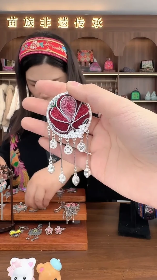 【闪购商品】织绣扶光苗绣传承87