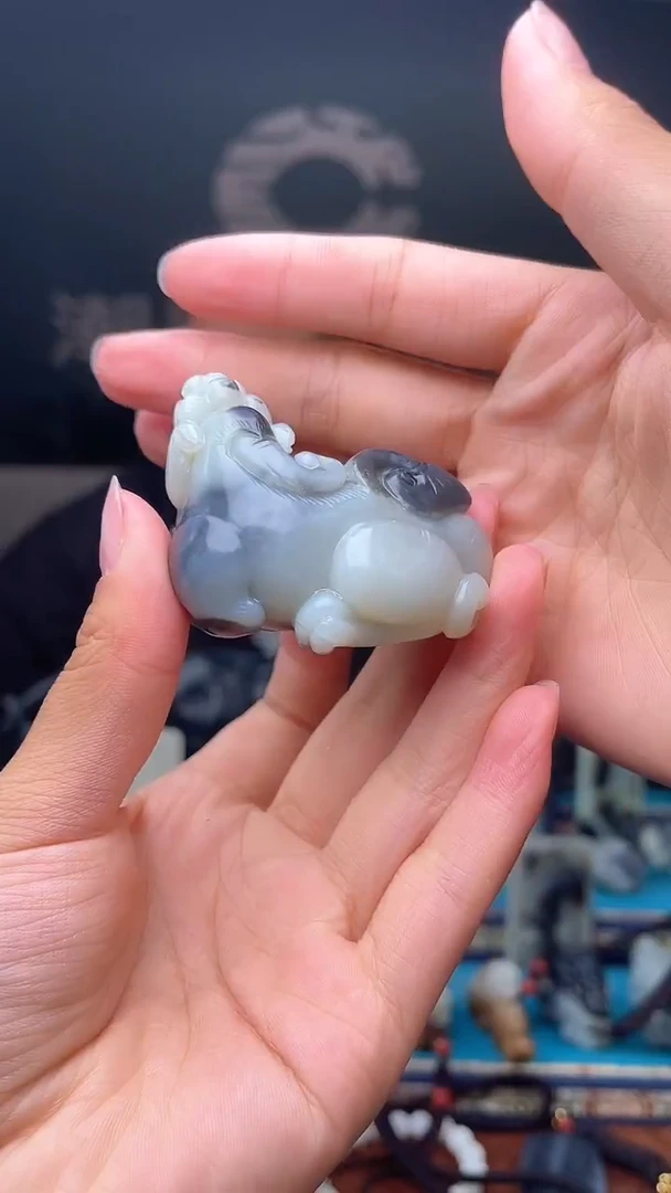 未镶嵌和田玉挂件1