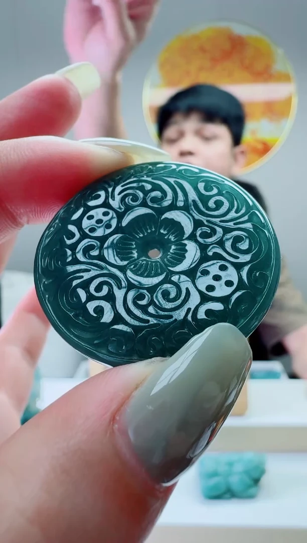 翡翠未镶嵌颈饰多样性随机发其一