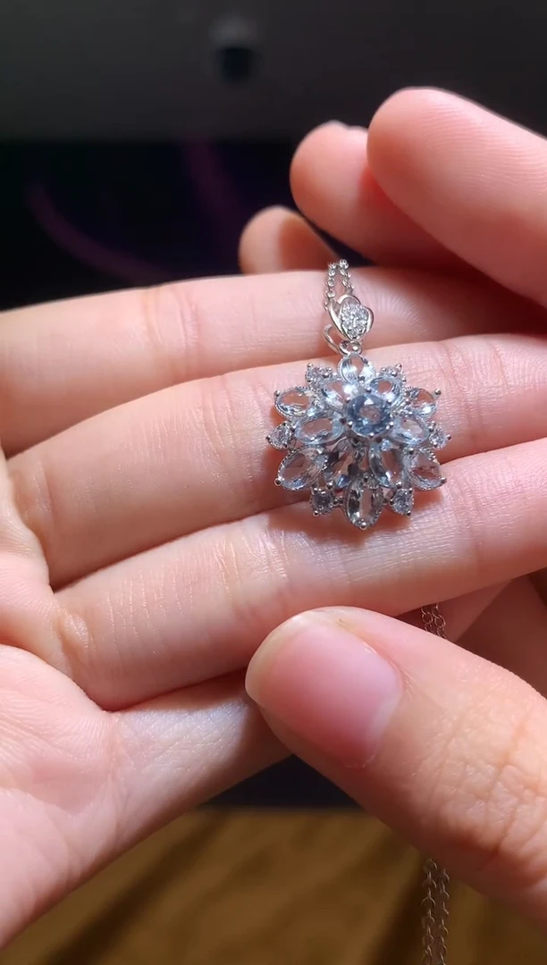 海蓝宝石颈饰银S925镶嵌吊坠