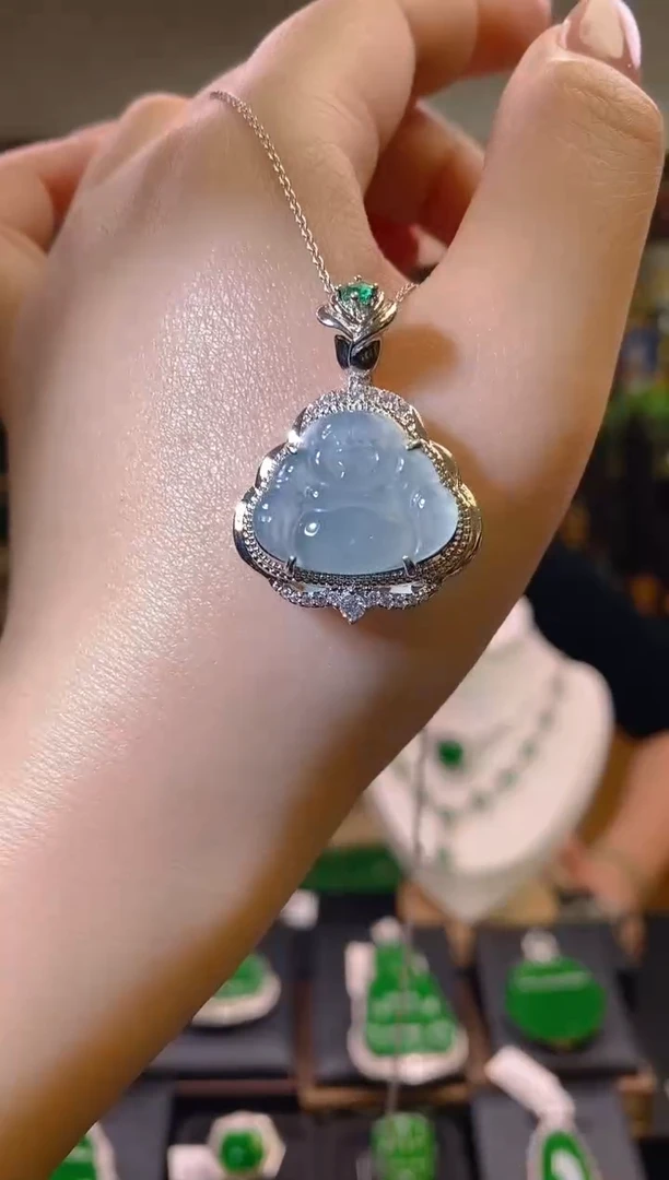 【闪购商品】翡翠吊坠(不含链)未镶嵌多样性发其一