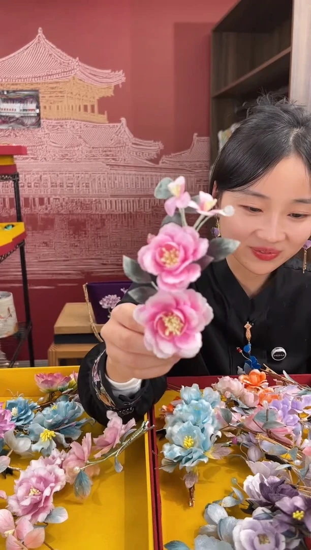 【闪购商品】刺绣非遗绒花（发饰）