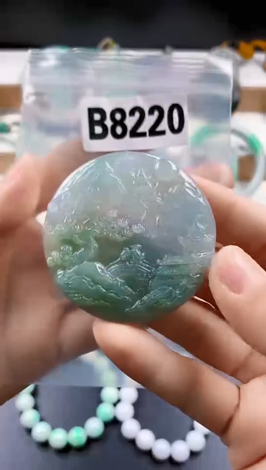 颈饰未镶嵌翡翠天然翡翠吊坠挂件