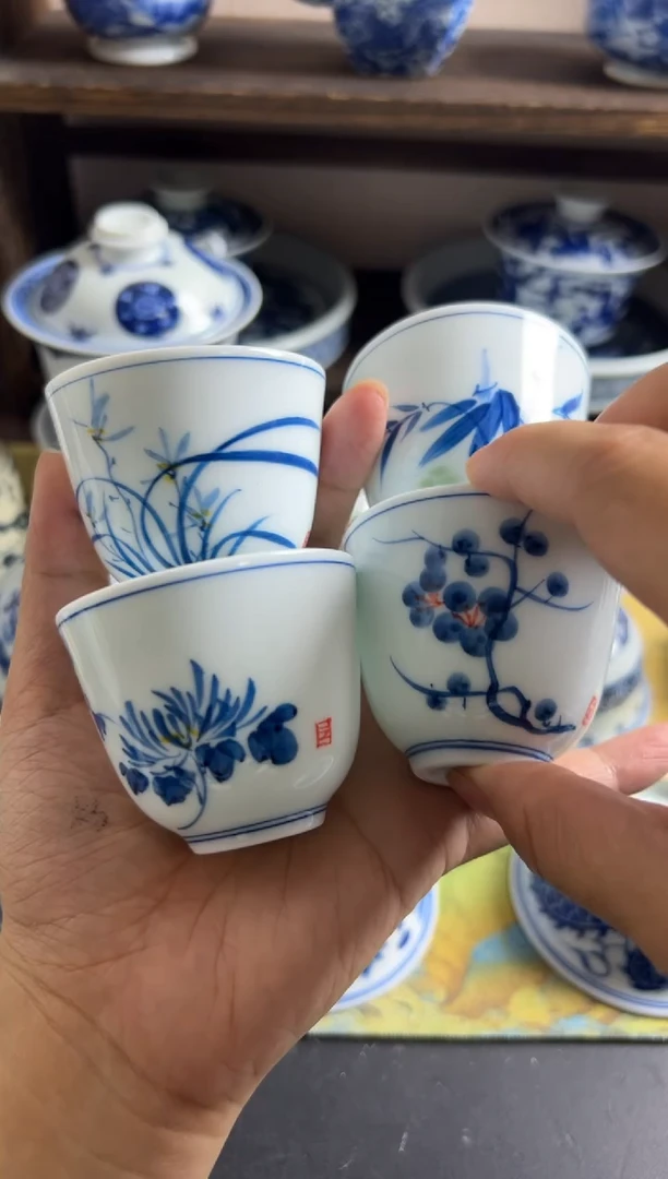 景德镇高温陶瓷主人杯手绘梅兰竹菊一套