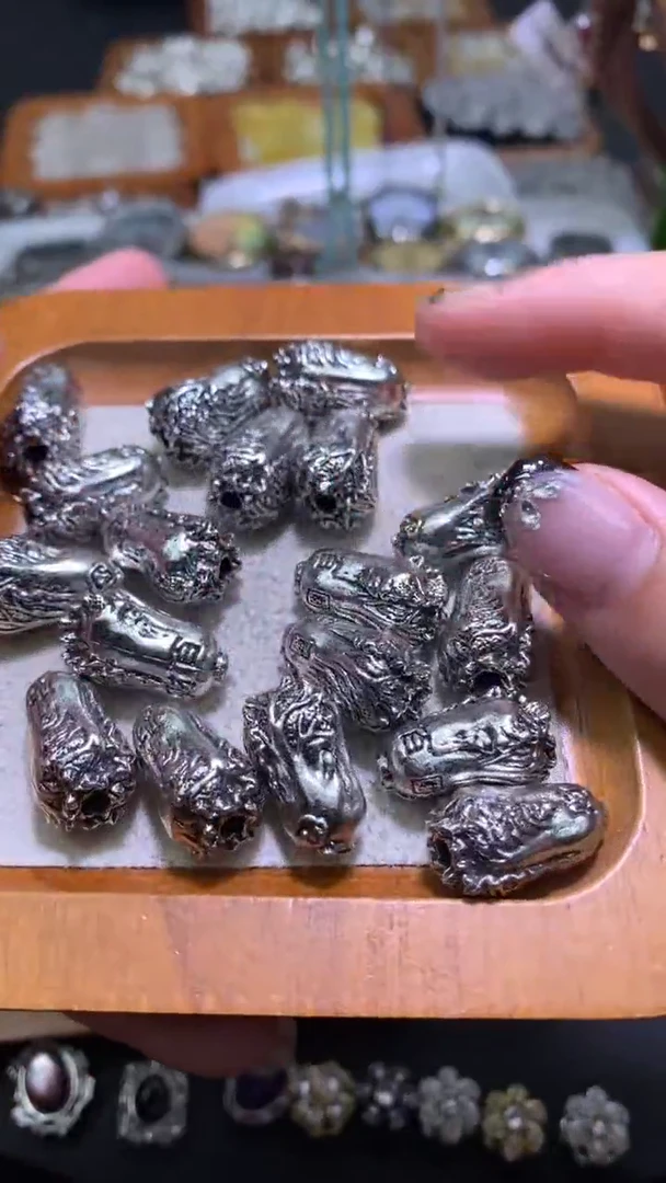 锆石合金古银款生菜隔珠8元5个