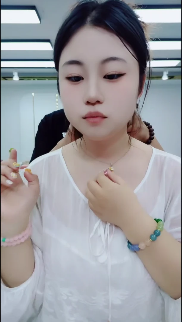 玛瑙/玉髓颈饰合金1874 吊坠加链