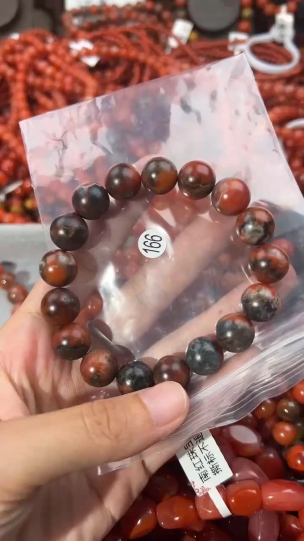 南红玛瑙手串未镶嵌12+