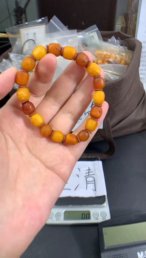 蜜蜡未镶嵌珠宝奇石1