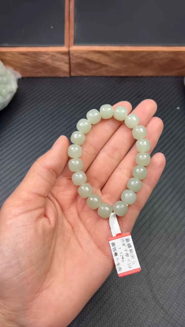 【闪购商品】未镶嵌和田玉手串且末微色差近矿卡10老型珠k