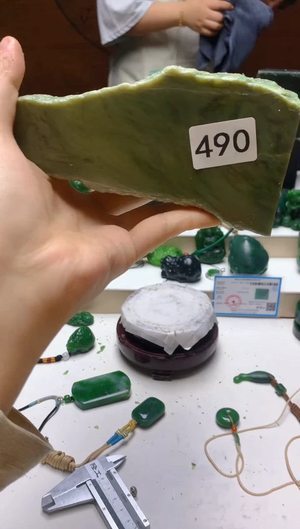 未镶嵌和田玉（碧玉）珠宝半成品0