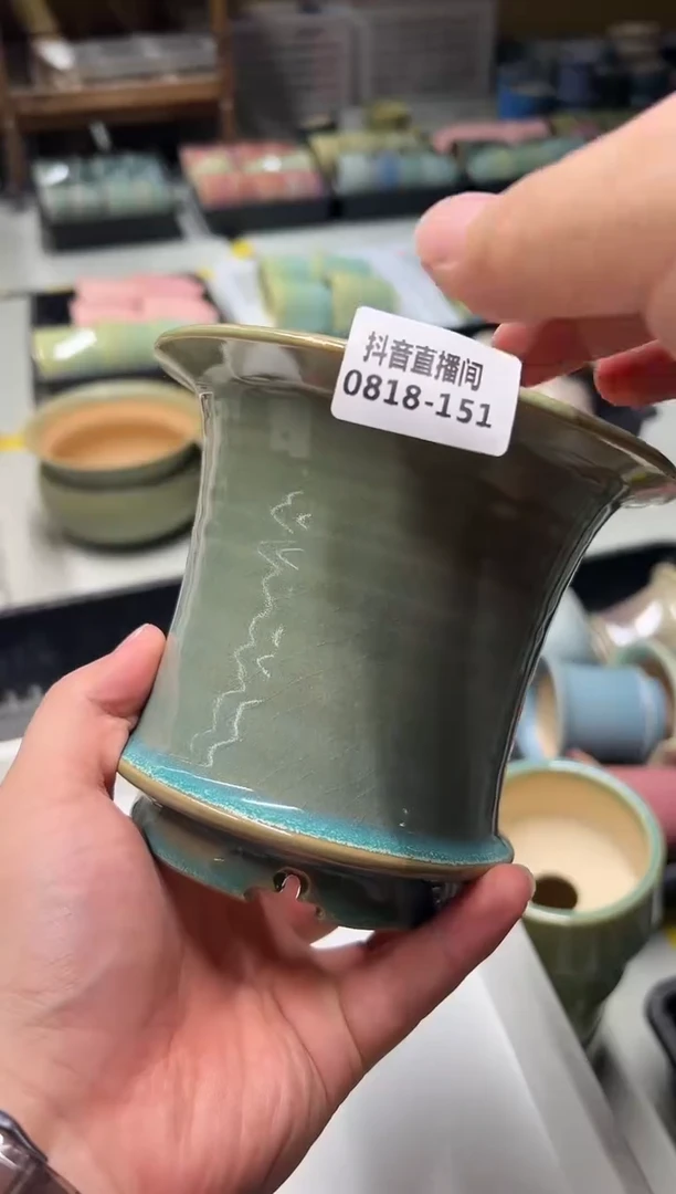 0818-151  小蛮腰默认微瑕  一只 内口10.5