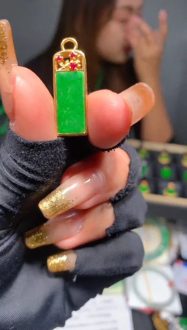 【闪购商品】定制翡翠银S925镶嵌20定制翡翠-多样性发货（发其一）