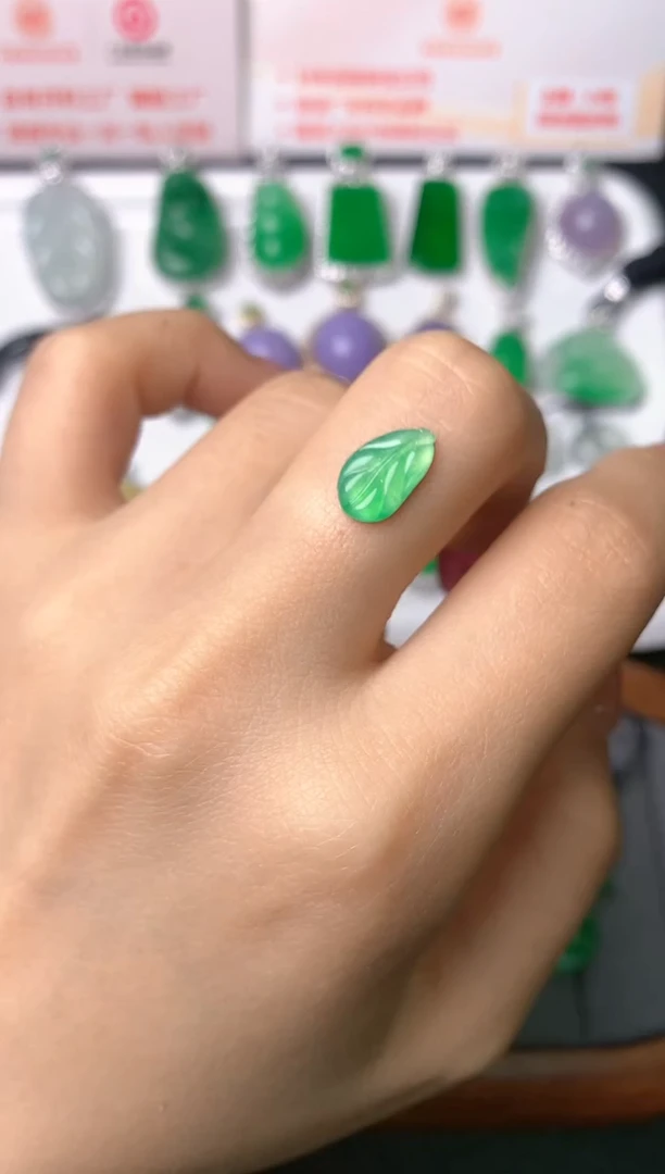 【闪购商品】定制翡翠未镶嵌裸石（镶嵌定制）