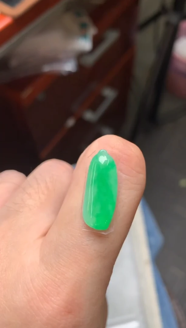 未镶嵌定制翡翠裸玉