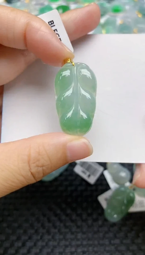 翡翠18K金镶嵌颈饰天然缅甸A货翡翠百元以上9元证书费自理