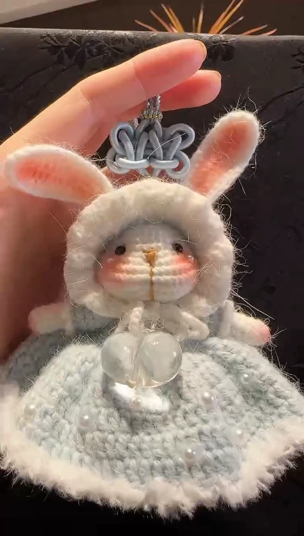 未镶嵌手绳水晶兔子多样性发货其一