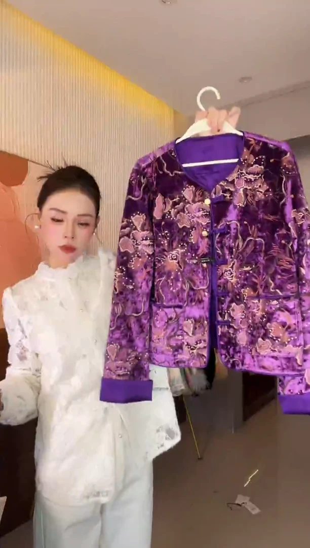 25932 紫色外套L 105-120