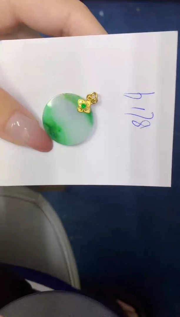 翡翠未镶嵌颈饰缅甸天然翡翠A货