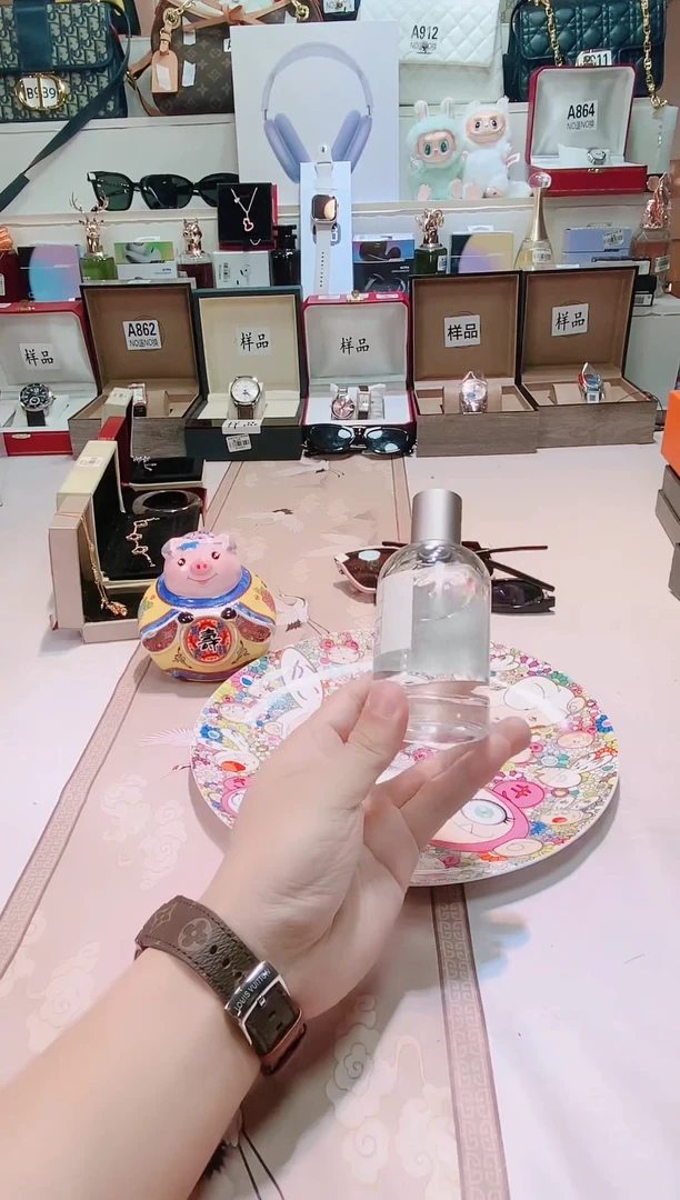 瓷片瓷器 库房到期 全部地板价@@1