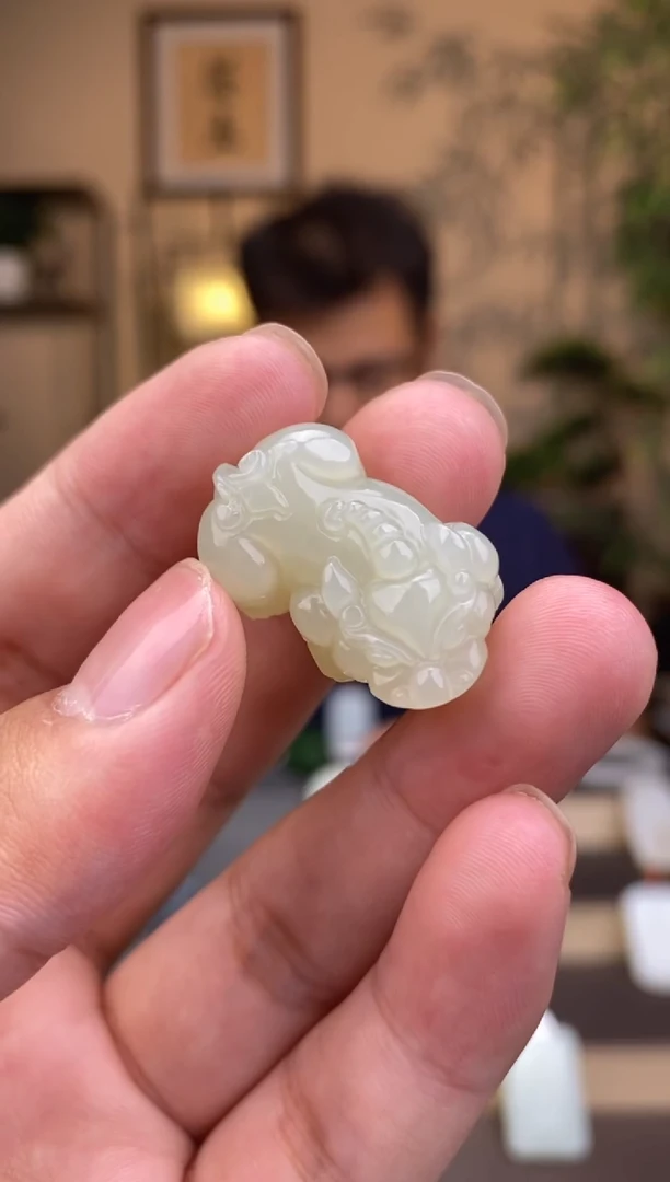 和田玉未镶嵌吊坠(不含链)1