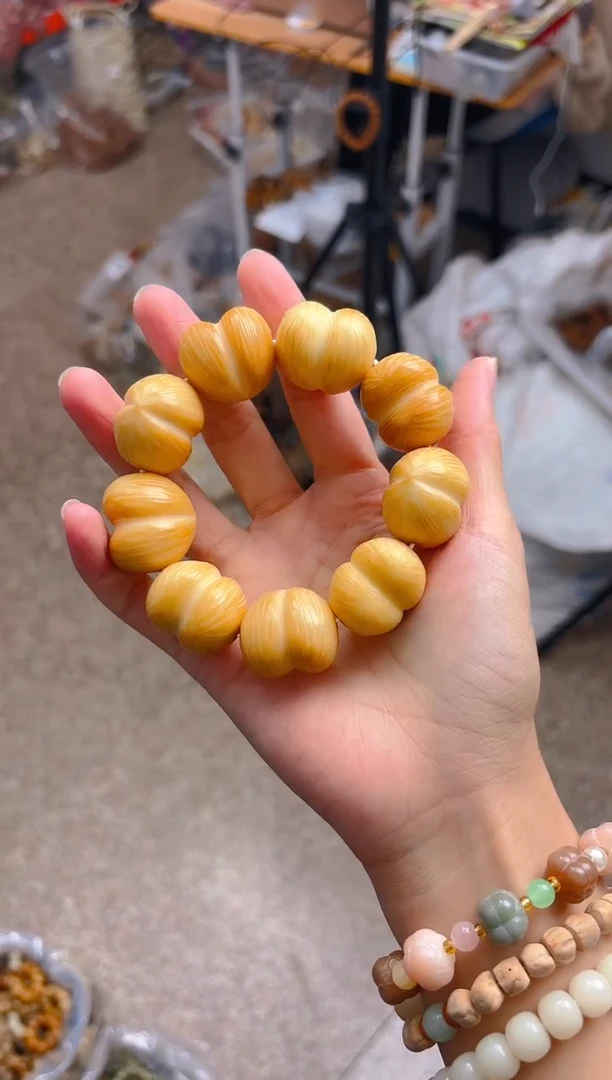 吊坠菩提根/象牙果黄色屁桃单圈 横款
