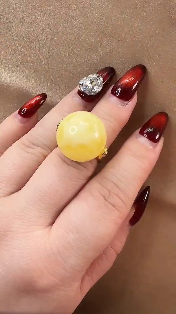 琥珀颈饰未镶嵌戒指