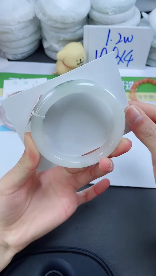 【闪购商品】石英质玉手镯未镶嵌64-58.5