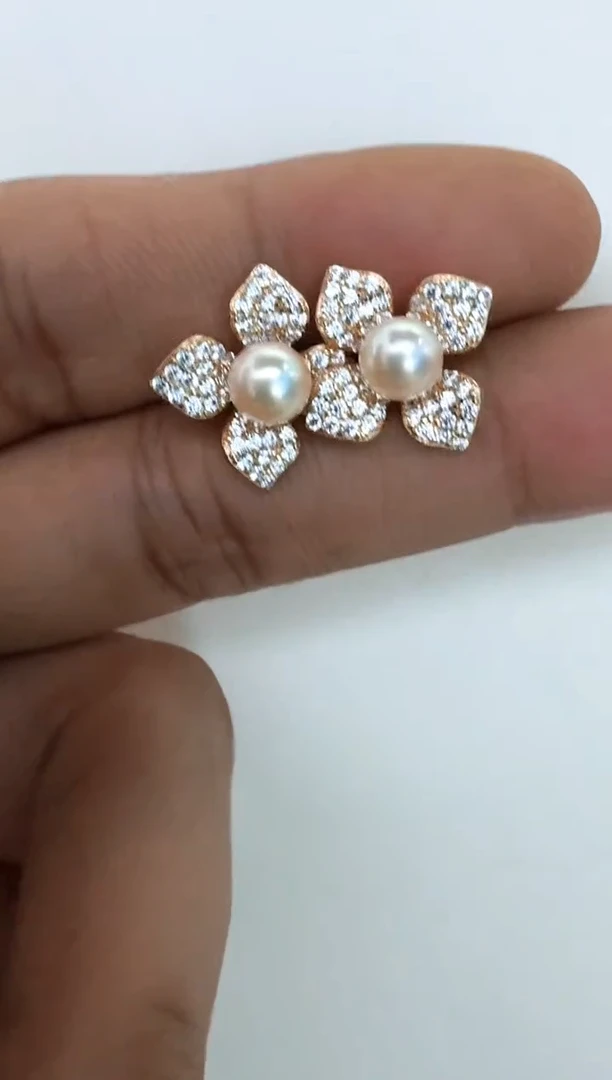 【闪购商品】海水珍珠耳饰银S925镶嵌耳钉