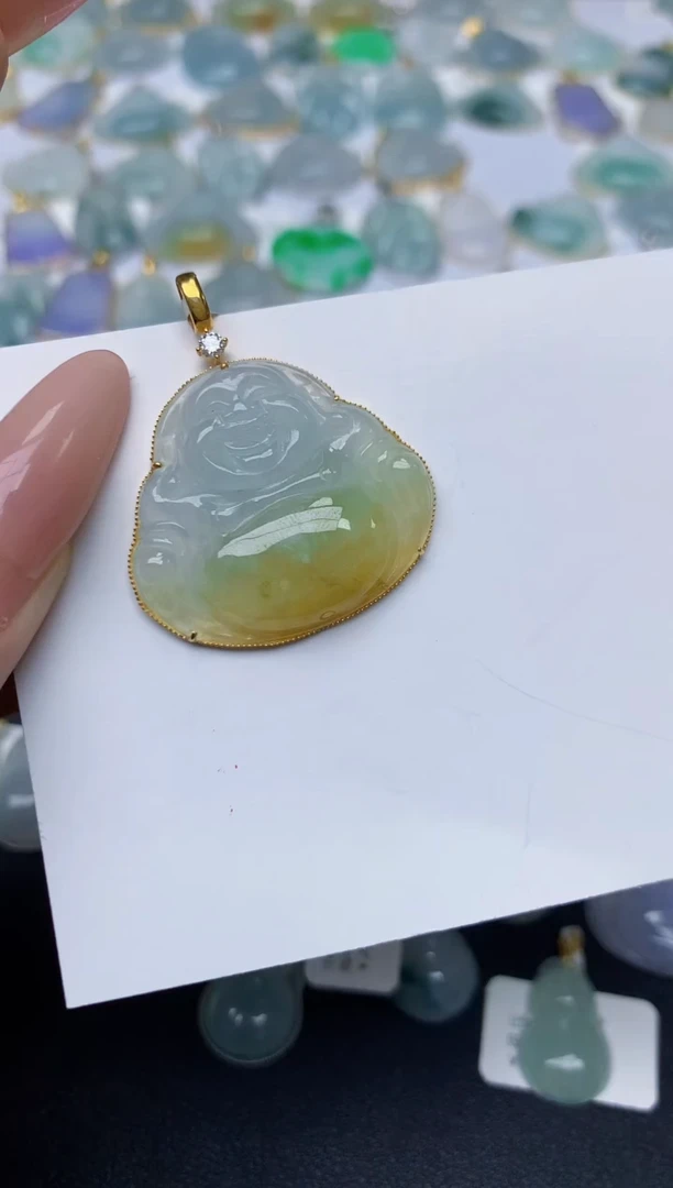 翡翠18K金镶嵌颈饰天然翡翠A货