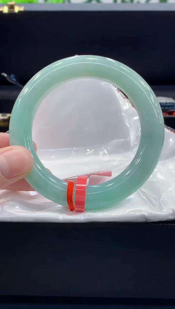 未镶嵌手镯翡翠翡翠手镯