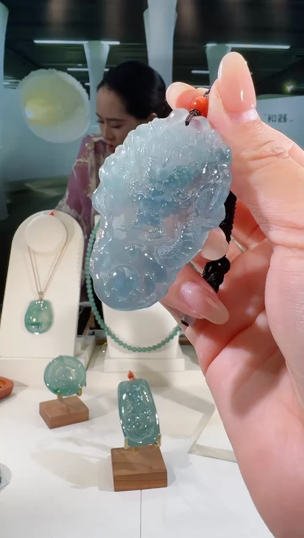 翡翠未镶嵌吊坠(不含链)龙牌多样性发一