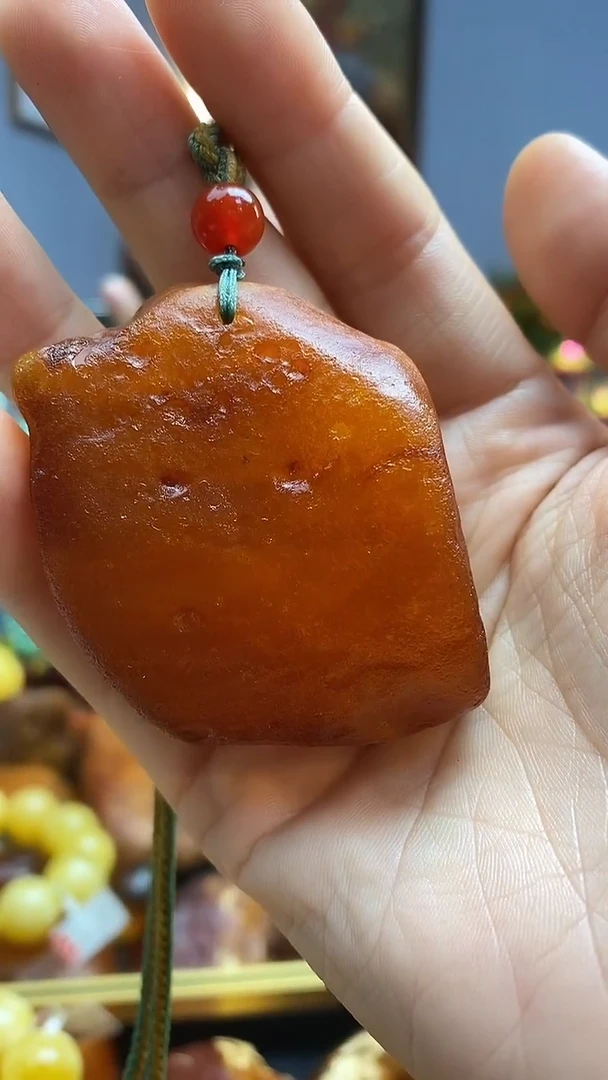 琥珀颈饰未镶嵌吊坠
