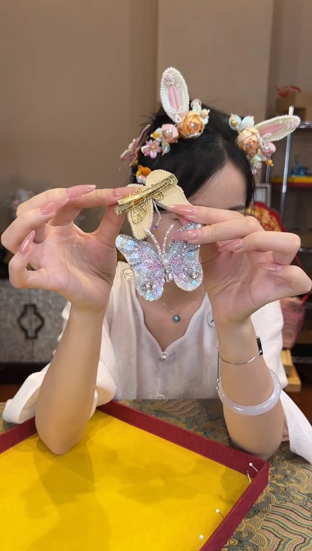 刺绣粉色 边夹 苏绣世家非遗手工（边夹）