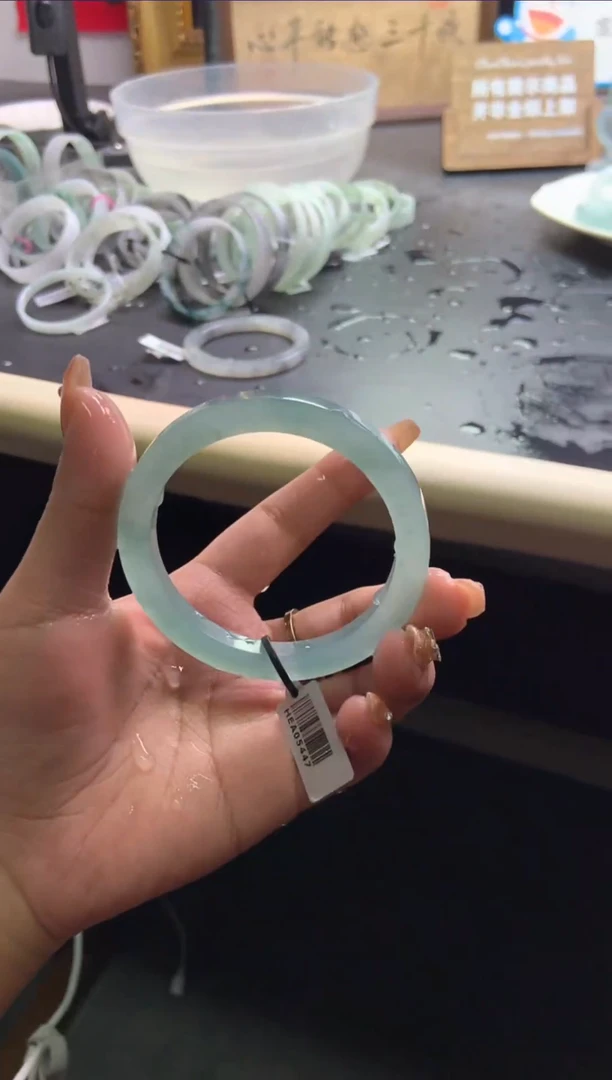 未镶嵌手镯定制翡翠55-58冰蓝水「定制不退不换」