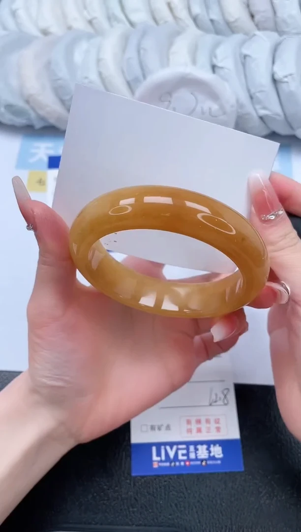 【闪购商品】石英质玉手镯未镶嵌T268-62.8