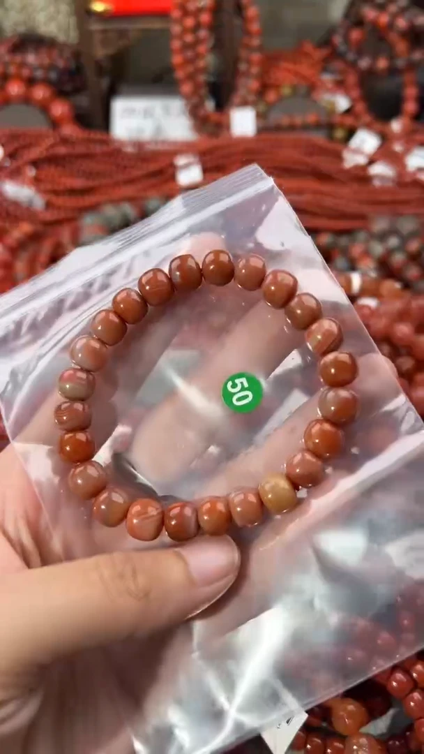 南红玛瑙手串未镶嵌9+