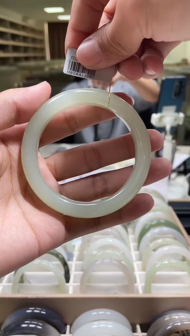 未镶嵌手镯和田玉59-60圈口 1087