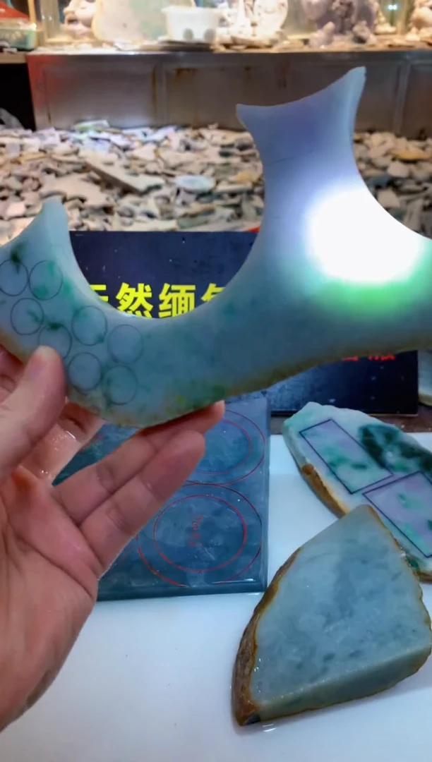 翡翠未镶嵌颈饰0朗0翡翠珠宝28