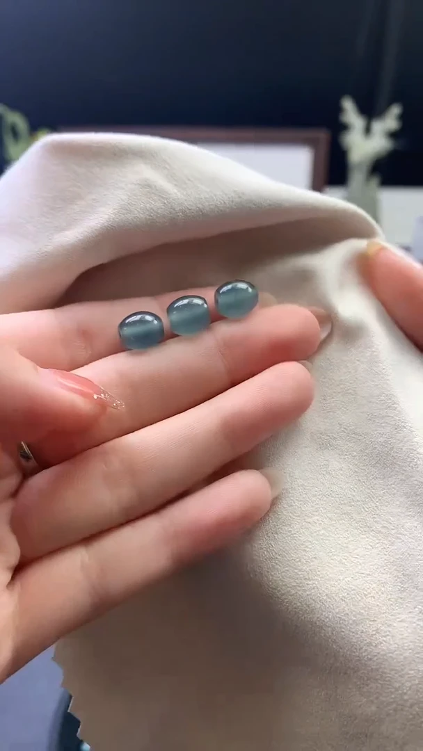 翡翠未镶嵌颈饰花***卜0231021950