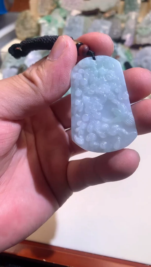 【闪购商品】翡翠颈饰未镶嵌01/24/146