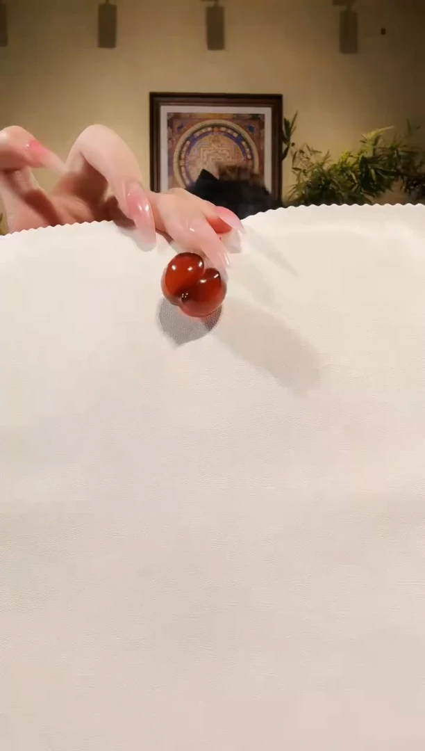 血珀颈饰未镶嵌吊坠