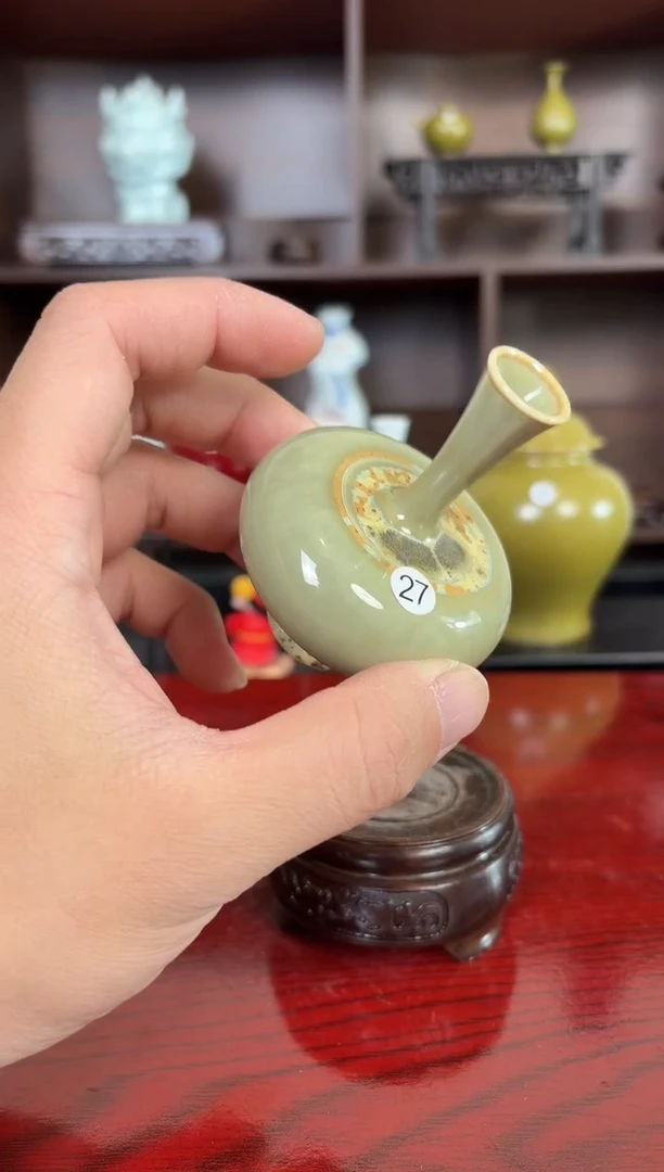 摆件瓷12.29晚微瑕小花瓶摆件27