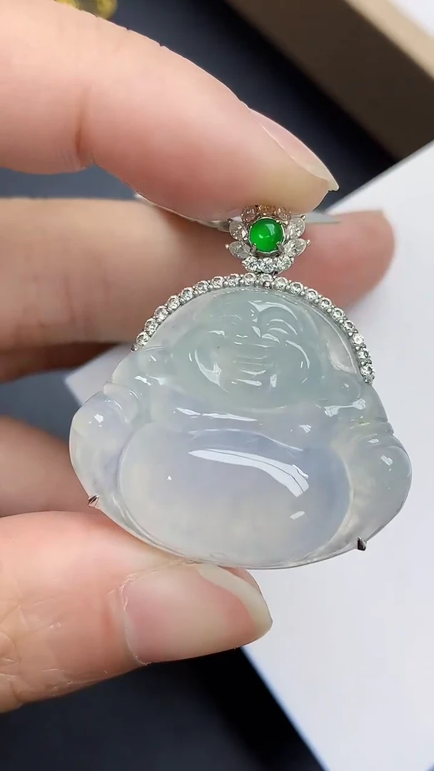 颈饰18K金镶嵌翡翠天然缅甸A货百元以上9元证书费自理